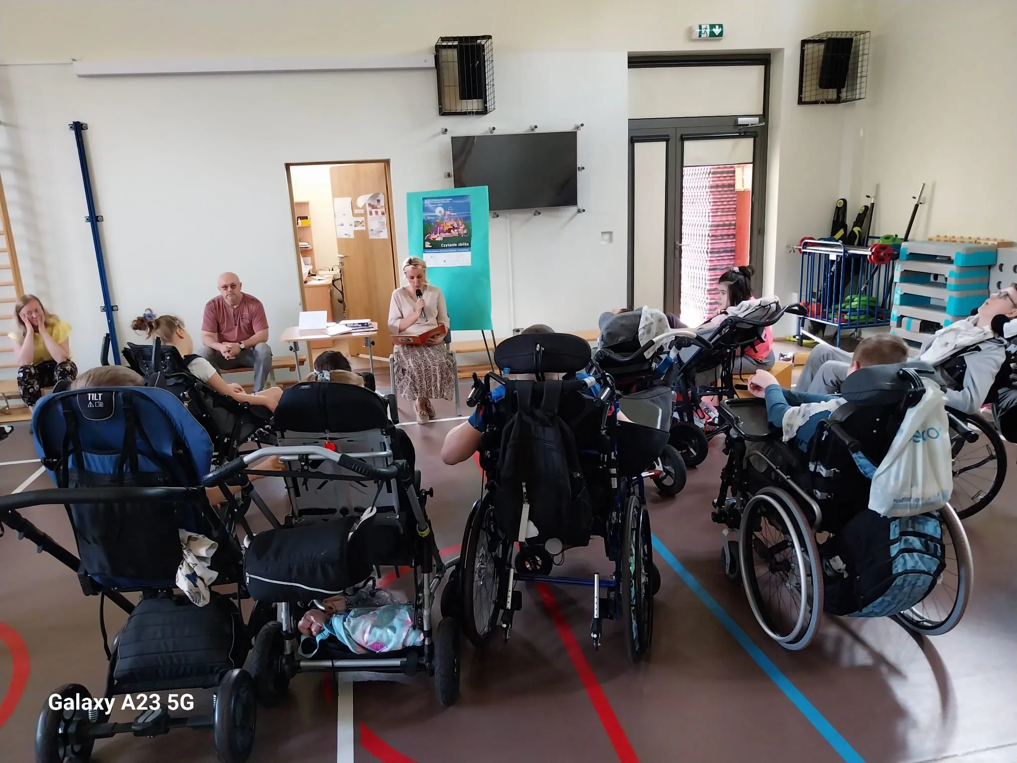 Cała Polska czyta dzieciom