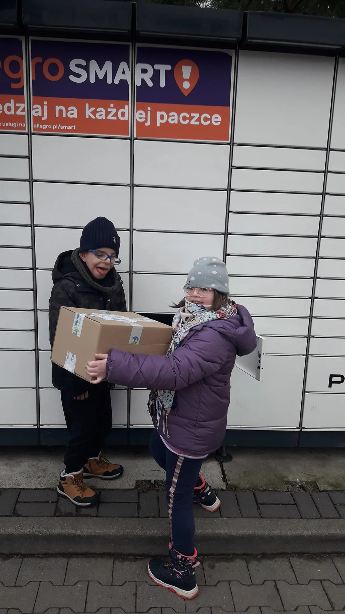 Skąd się biorą paczki?