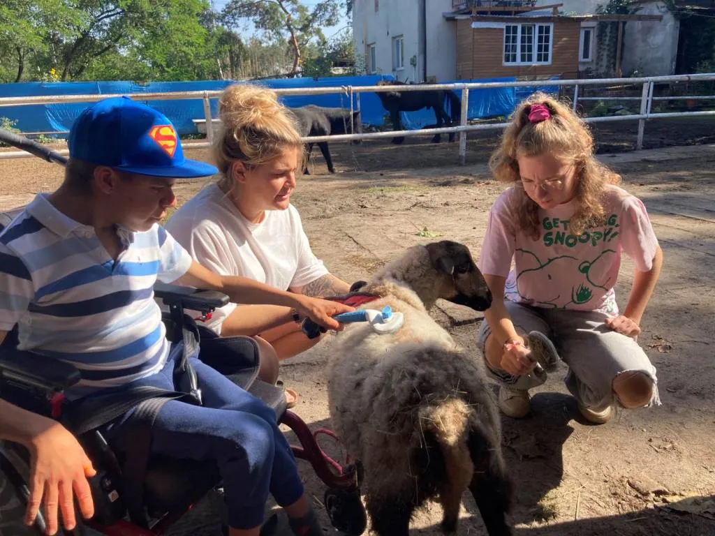 Wizyta w stajni i warsztaty plastyczne