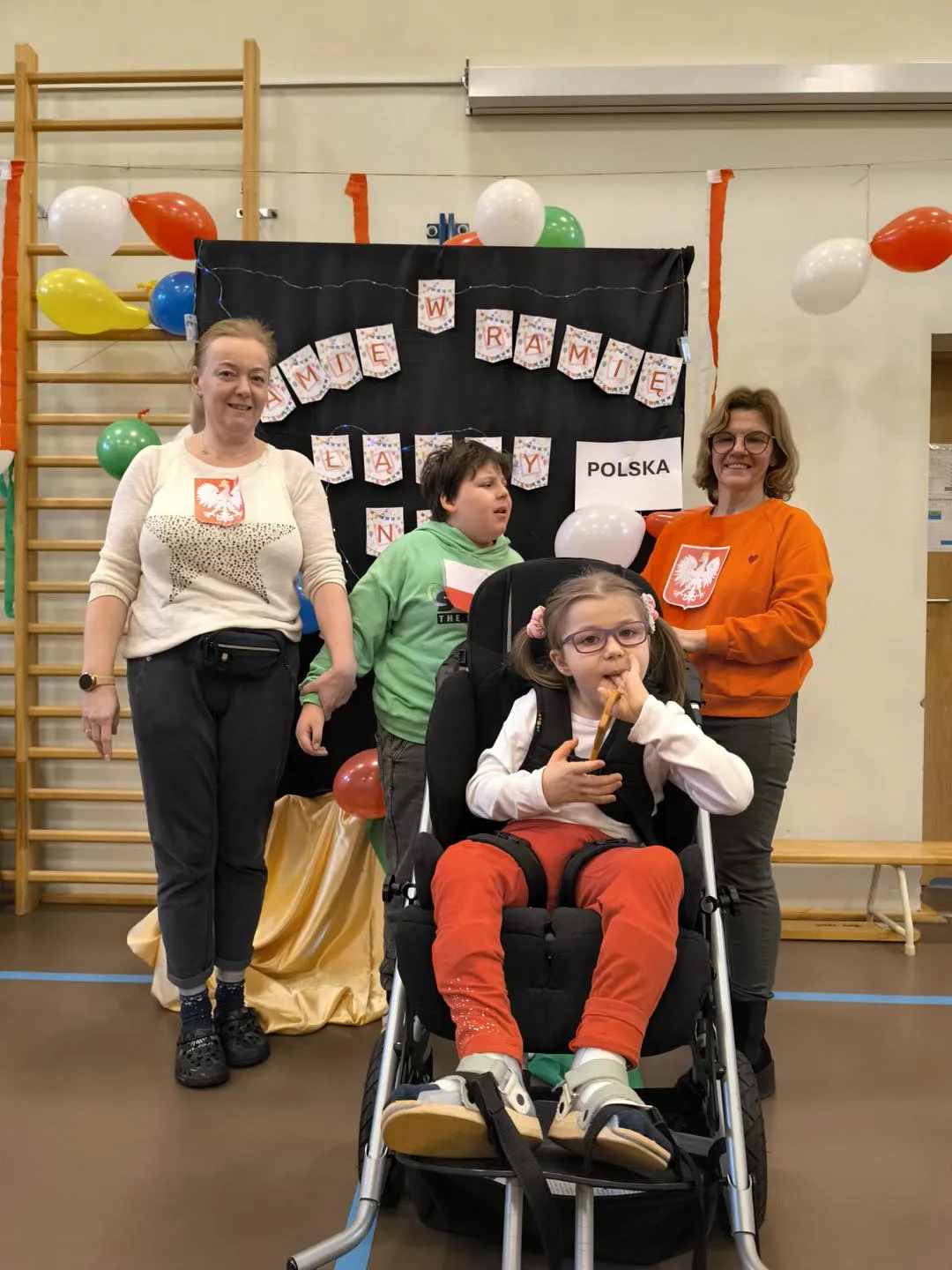 Ramię w ramię, łączy nas muzyka – dyskoteka