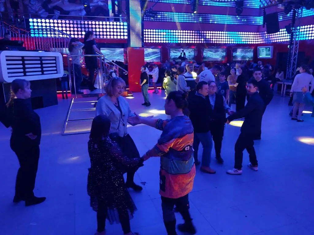 Bal karnawałowy w klubie Explosion