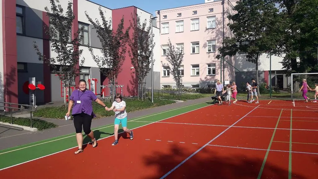 LATO W MIEŚCIE II – I DZIEŃ