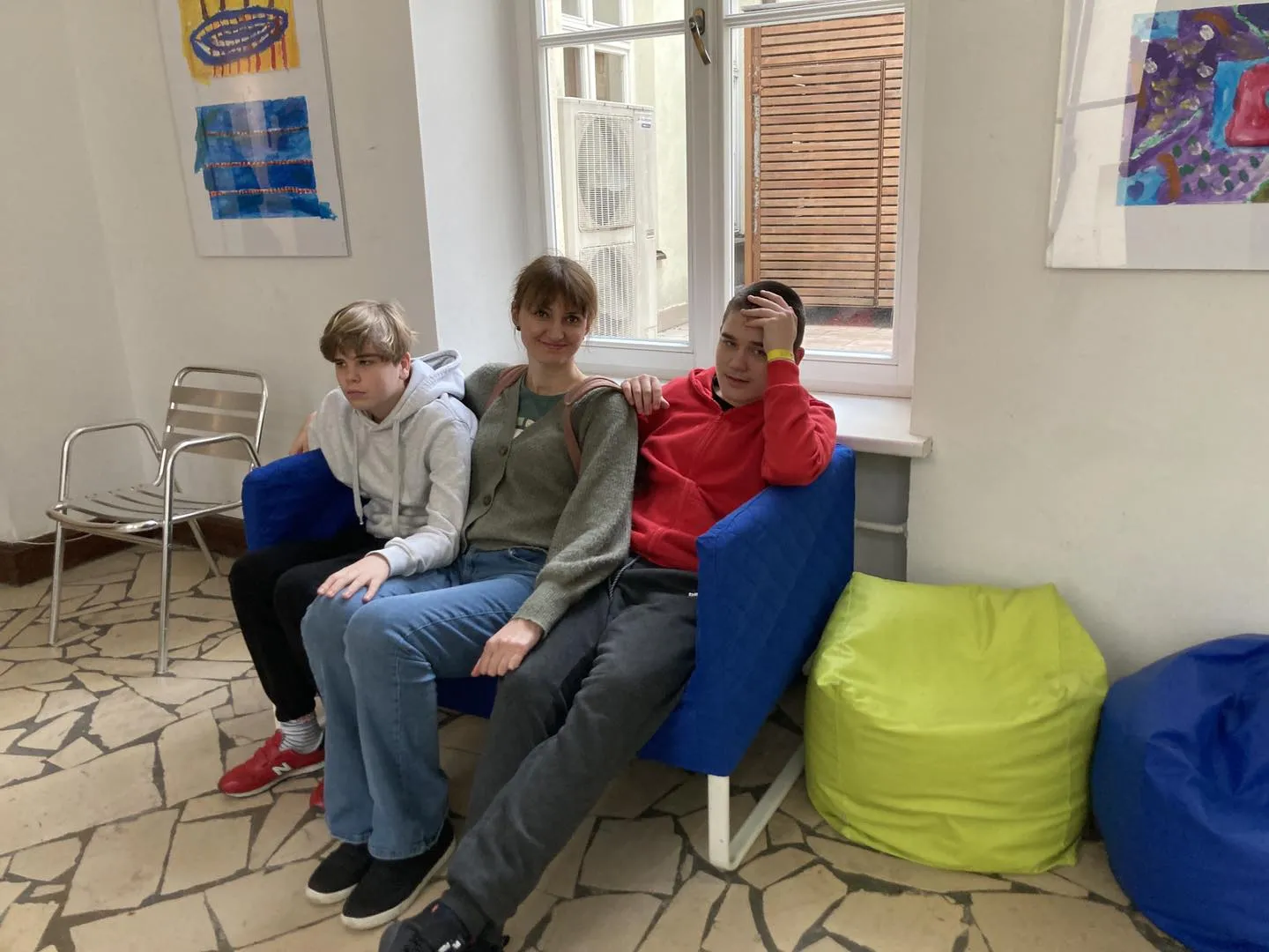 Temat dzisiejszego koncertu to: “Zagraj ze mną na skrzypcach – grupa instrumentów smyczkowych”.