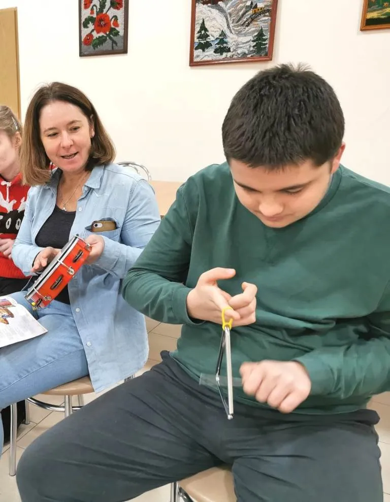 Kolędowanie w Domu Dziennego Pobytu w Falenicy