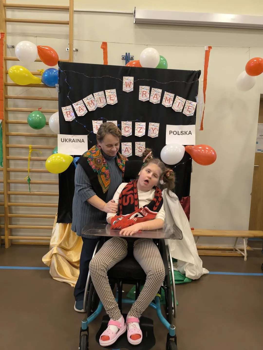 Ramię w ramię, łączy nas muzyka – dyskoteka