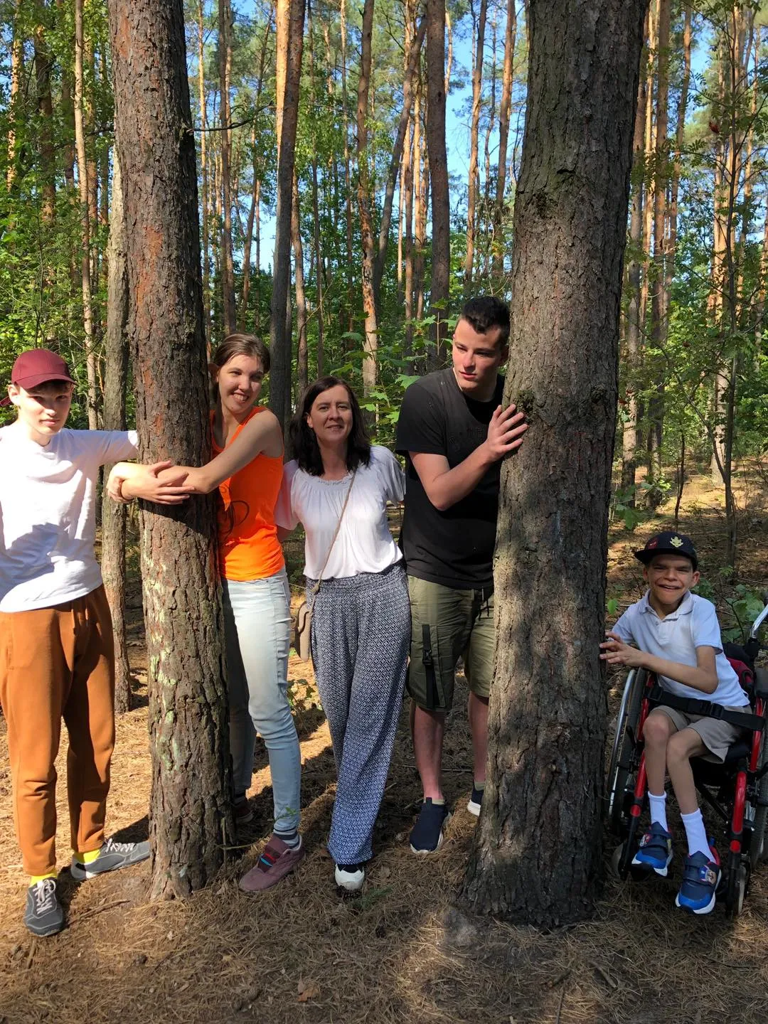 Przytul się do drzewa