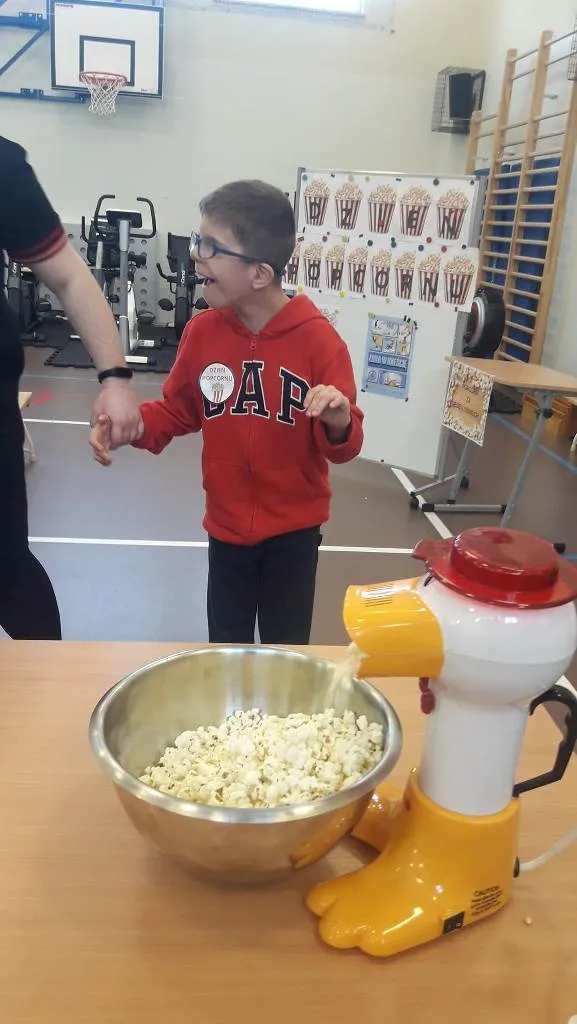 Zima w mieście – Dzień Popcornu