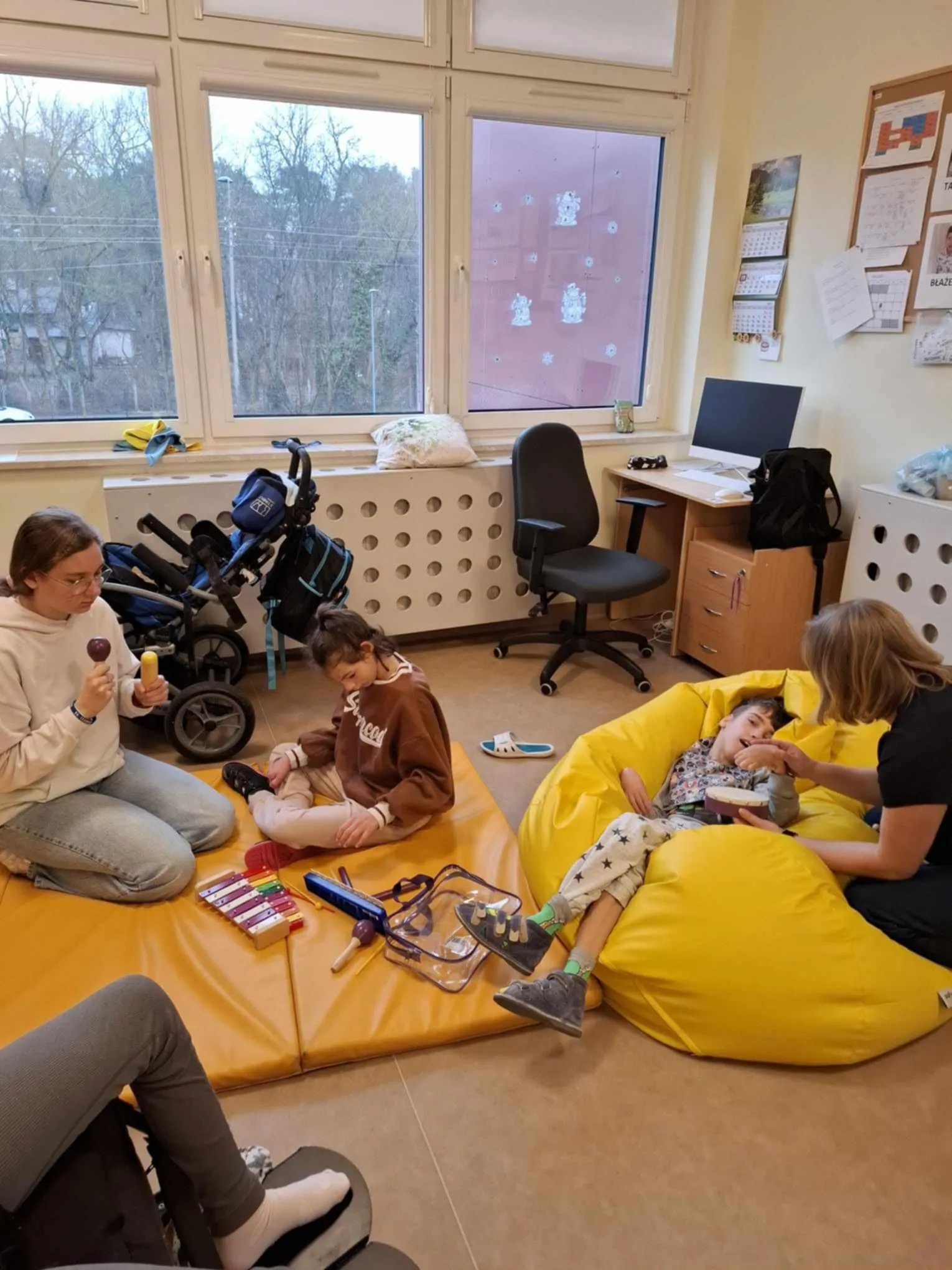 ZIMA W MIEŚCIE – słuch