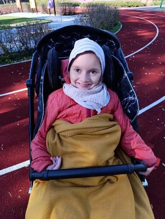 Korzystamy z nowego placu zabaw