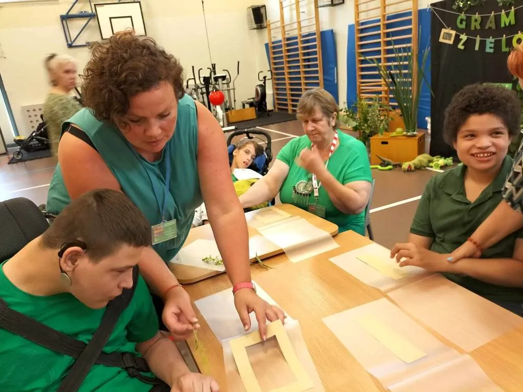 LATO W MIEŚCIE “ŚWIAT NATURĄ MALOWANY” – V DZIEŃ