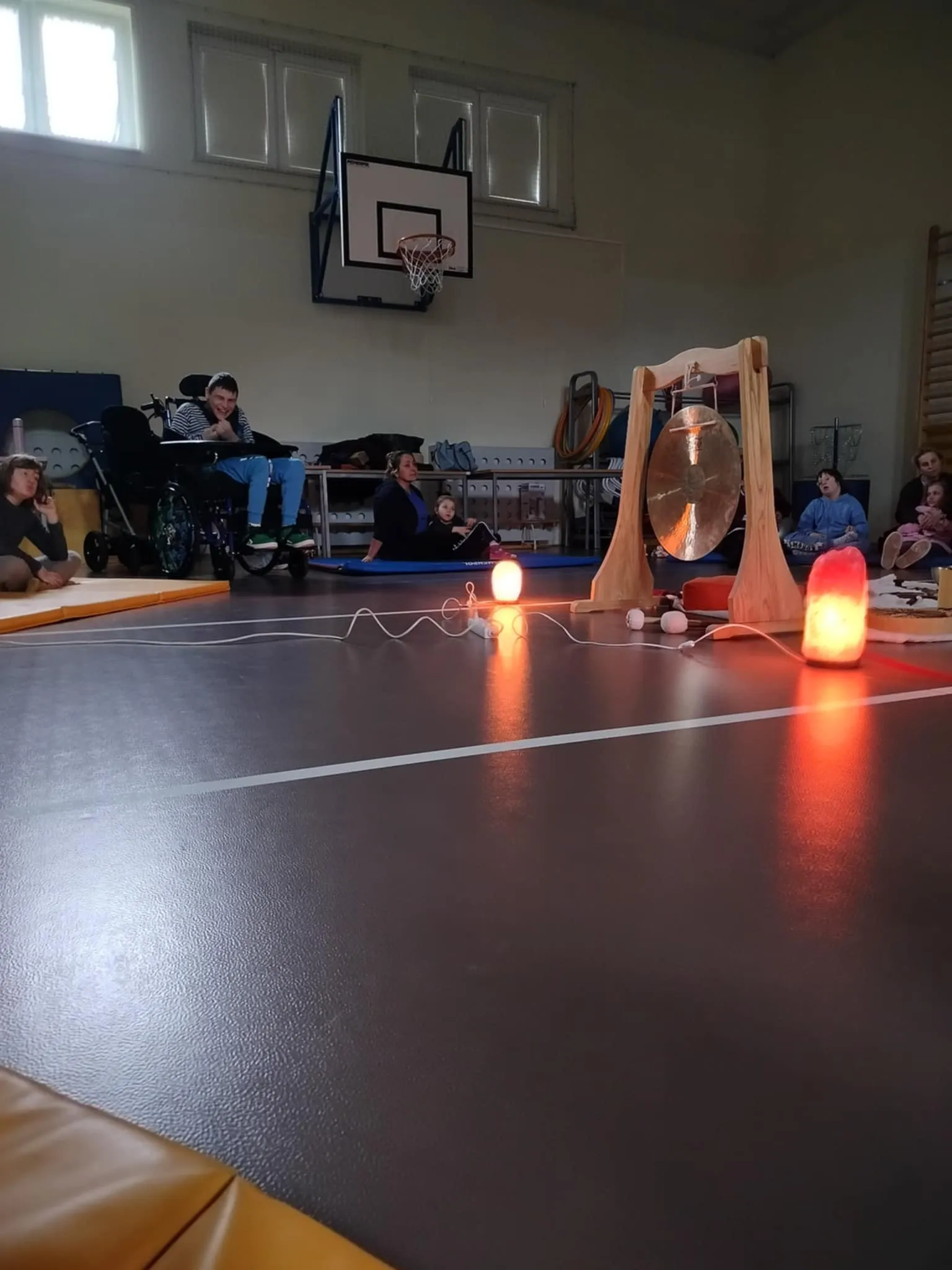 ZIMA W MIEŚCIE – słuch