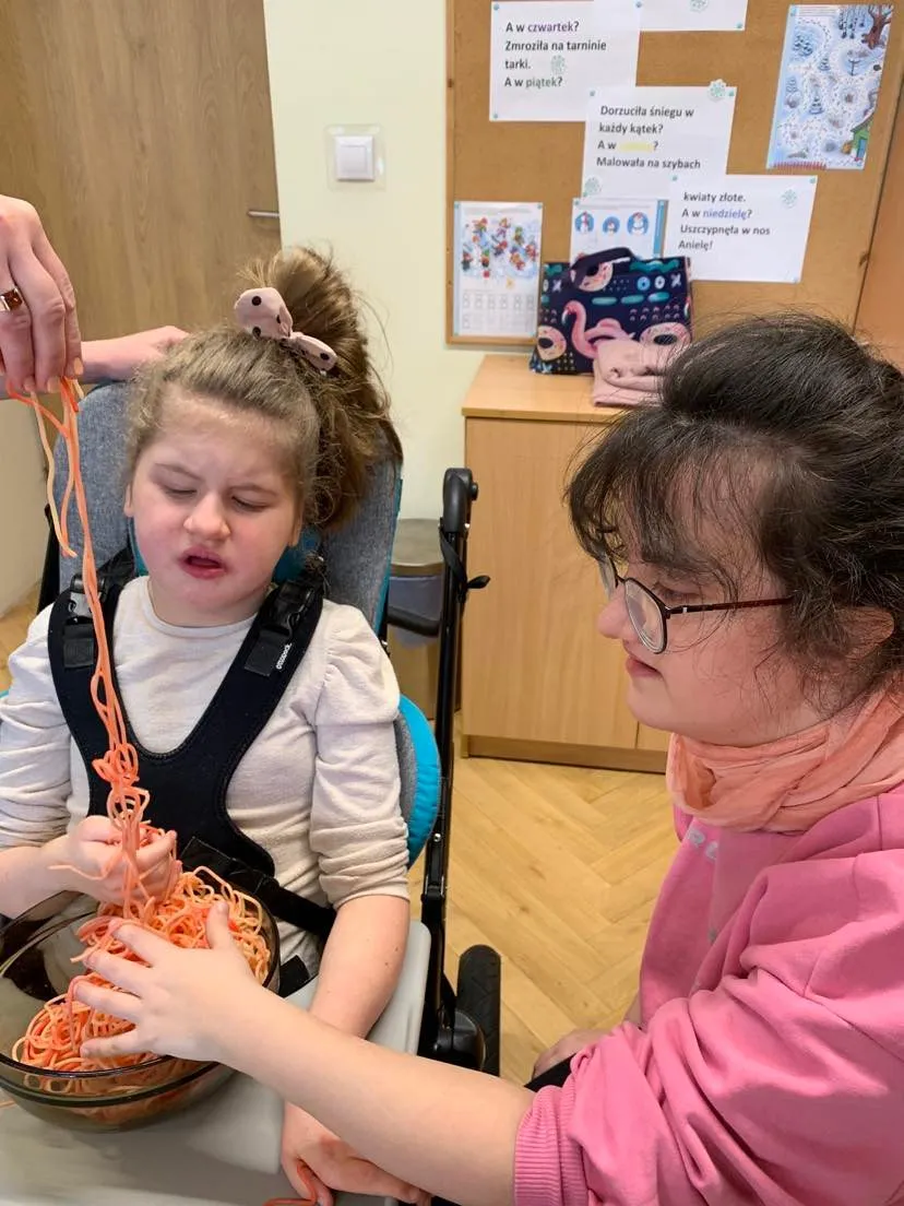 Warsztaty sensoplastyczne w nastroju wielkanocnym