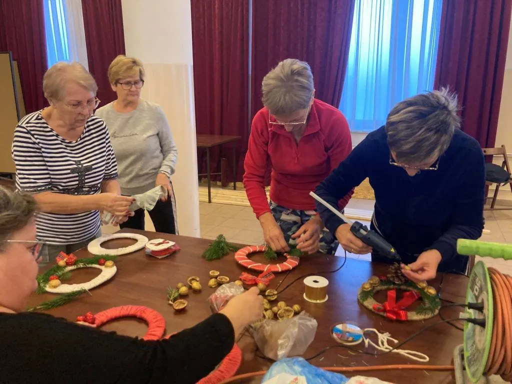 Świąteczne warsztaty z seniorami