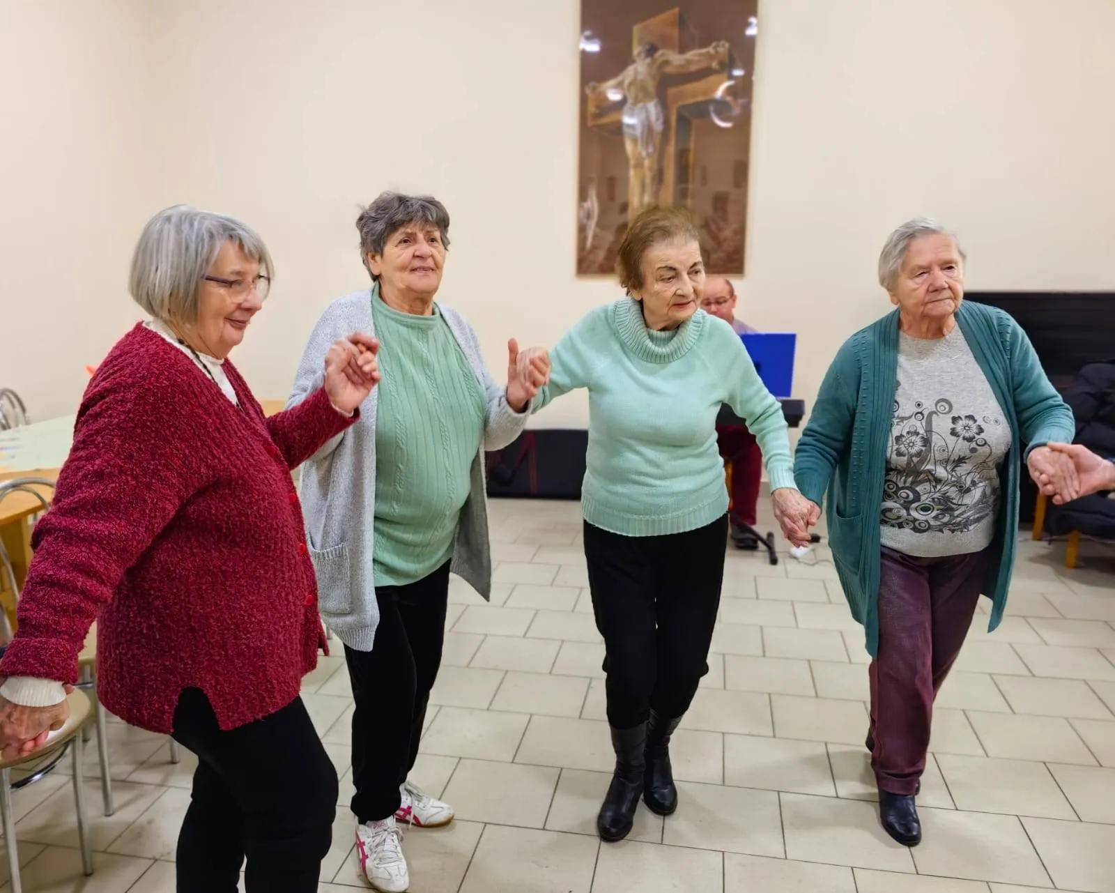 Spotkanie przy muzyce w Domu Dziennego Pobytu w Falenicy