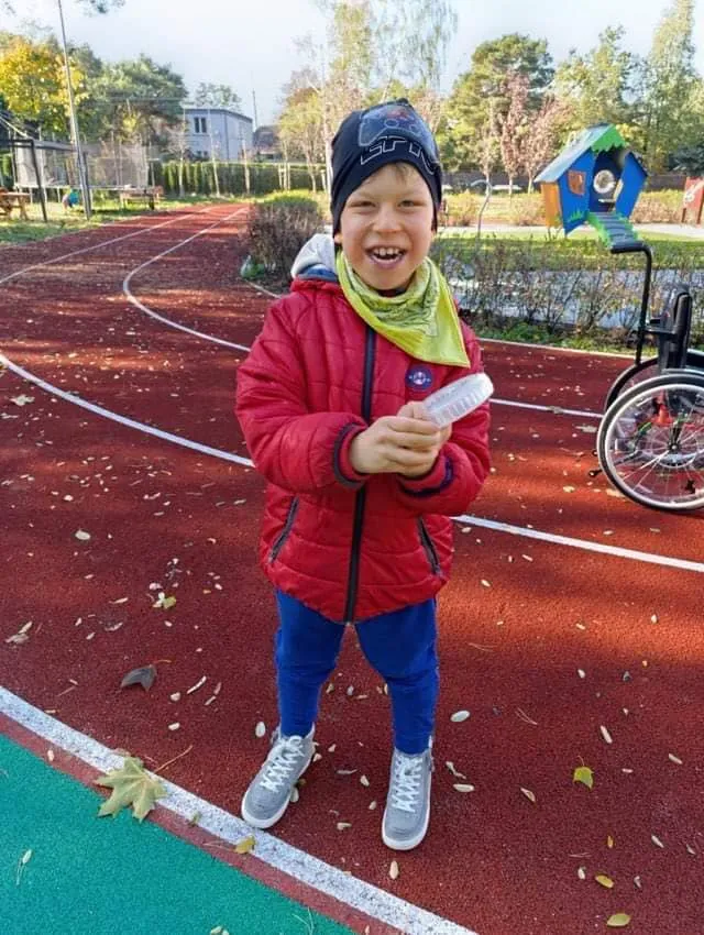 Korzystamy z nowego placu zabaw