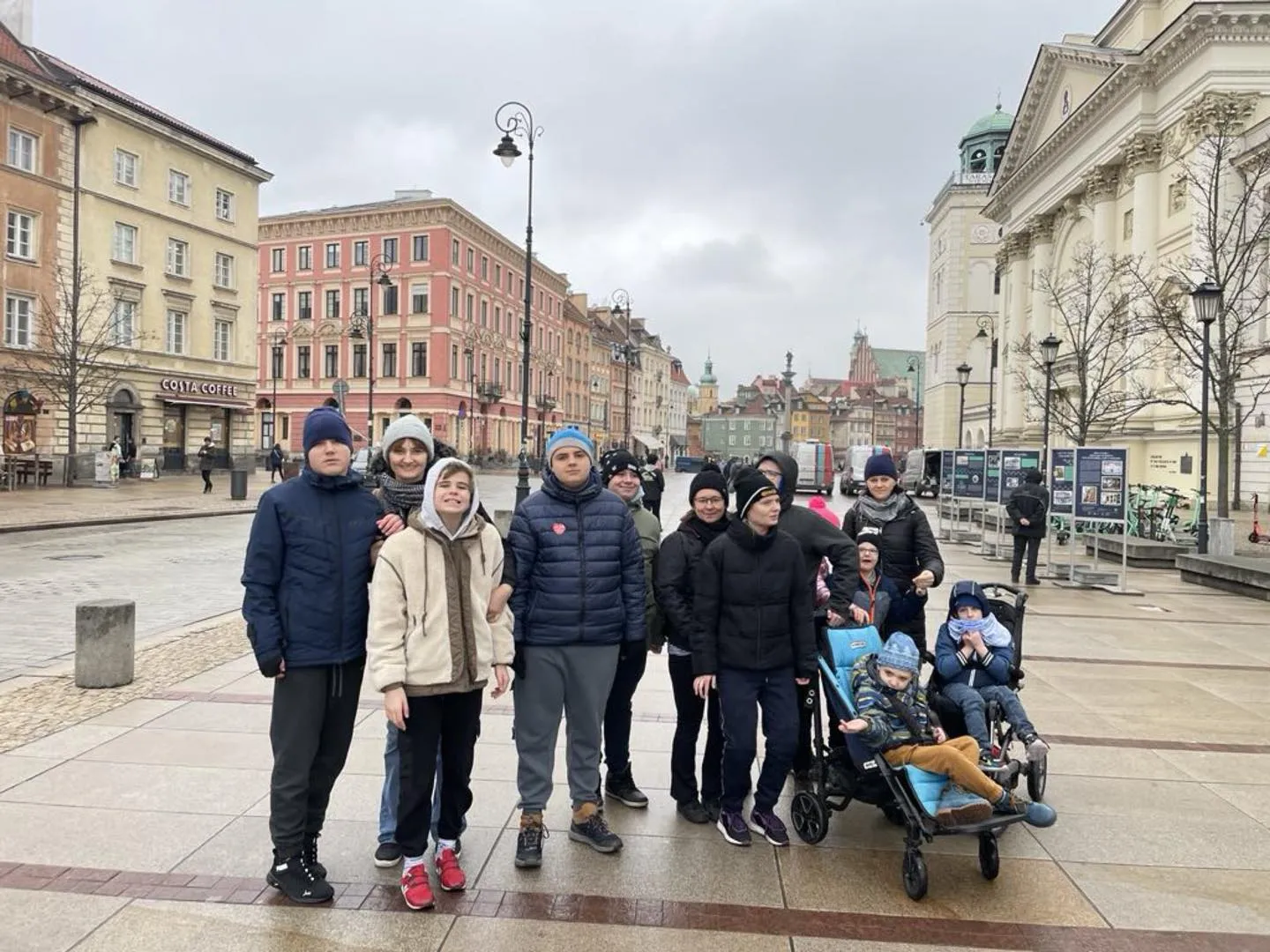 Temat dzisiejszego koncertu to: “Zagraj ze mną na skrzypcach – grupa instrumentów smyczkowych”.