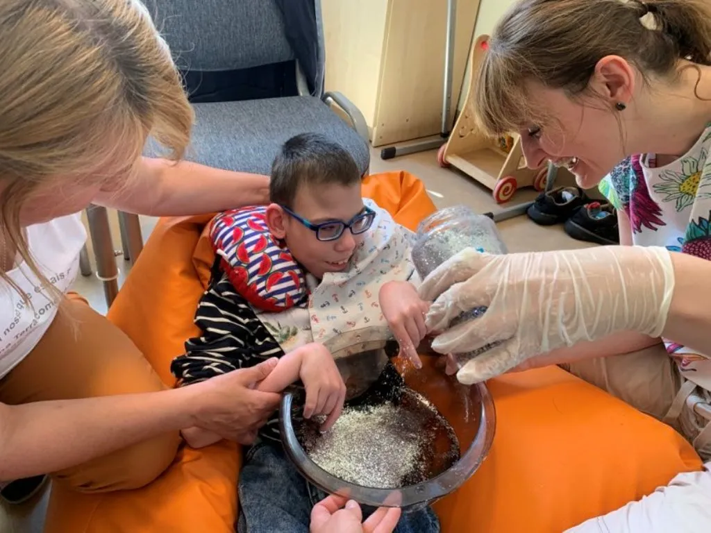 Doświadczanie sensoryczne