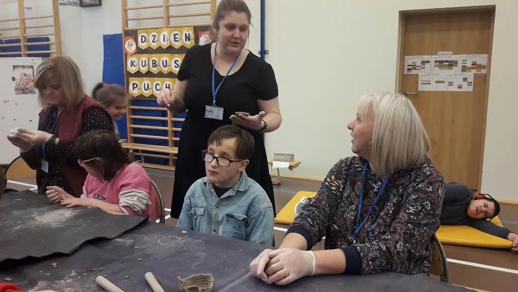 Zima w mieście – Dzień Kubusia Puchatka