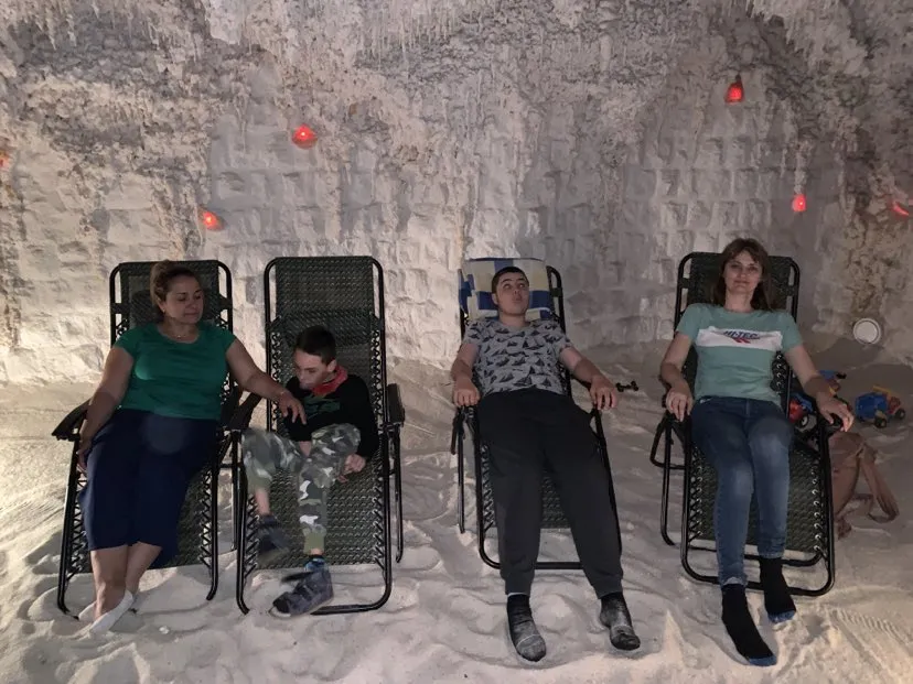 Wycieczka do groty solnej