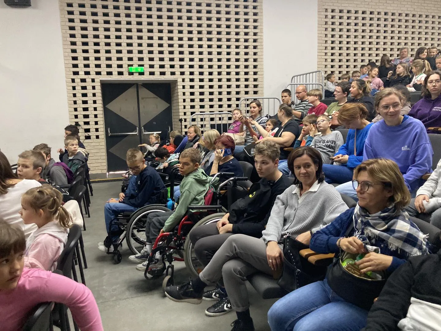 Spektakl “Kot w butach” w WCK