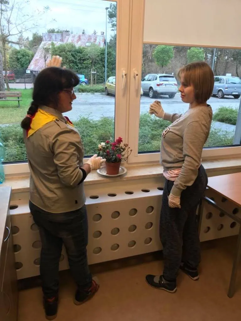 Prace porządkowe i biurowe